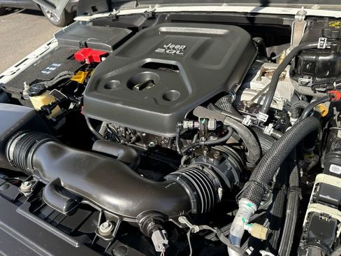 Used 2021 Jeep Wrangler Sport image 22