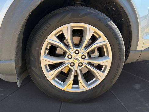 Used 2023 Ford Explorer XLT w/ Equipment Group 202A RWD image 14