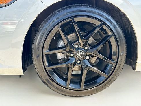 Used 2024 Honda Civic Sport image 28