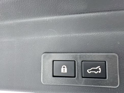 New 2026 Subaru Ascent Limited image 16