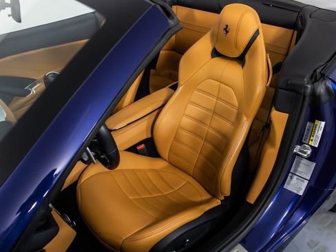 Certified 2017 Ferrari California T RWD image 44