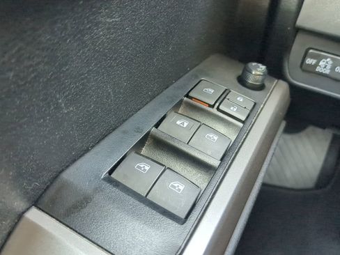 Used 2023 Toyota Tacoma SR5 image 29