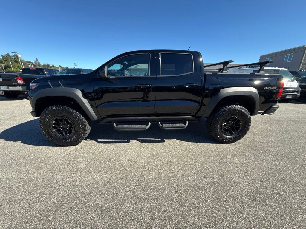 Used 2026 Chevrolet Colorado ZR2 w/ ZR2 Bison Edition AWD/4WD image 2