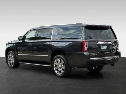 Used 2016 GMC Yukon XL Denali w/ Open Road Package AWD/4WD image 5