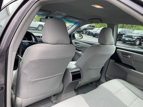 Used 2015 Toyota Camry LE FWD image 26