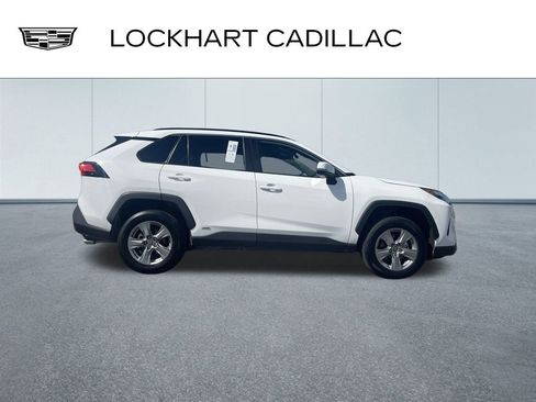 Used 2024 Toyota RAV4 XLE image 9