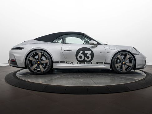 Certified 2026 Porsche 911 GTS RWD image 42