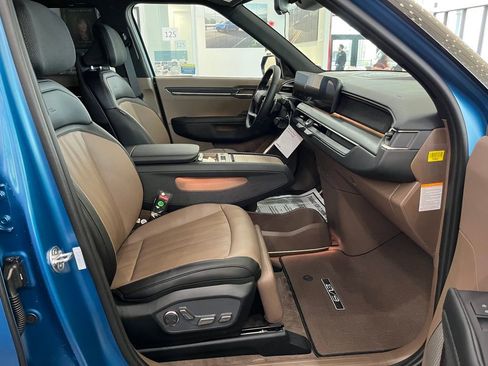 New 2024 Kia EV9 GT-Line image 13