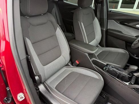 Used 2021 Chevrolet TrailBlazer LS FWD image 11