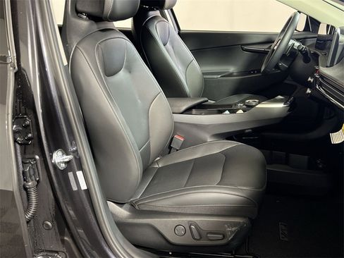 New 2025 Kia EV6 Wind image 26