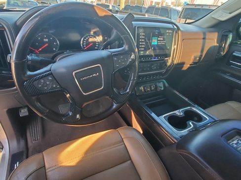 Used 2018 GMC Sierra 1500 Denali w/ Denali Ultimate Package image 10