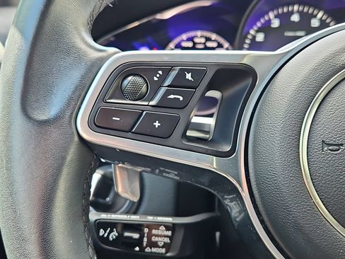 Certified 2023 Porsche Cayenne AWD/4WD image 29