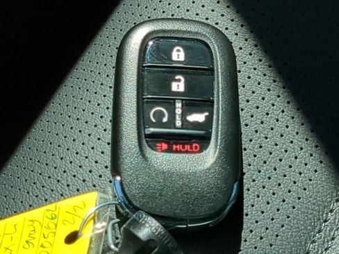 Used 2025 Honda CR-V EX-L image 29