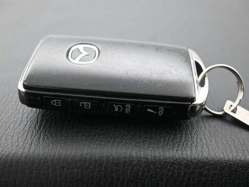 Used 2025 MAZDA CX-5 AWD 2.5 S w/ Preferred Package image 13