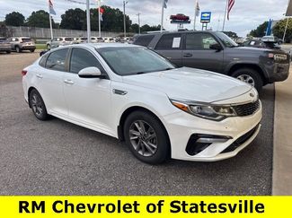 Used 2020 Kia Optima LX image 1