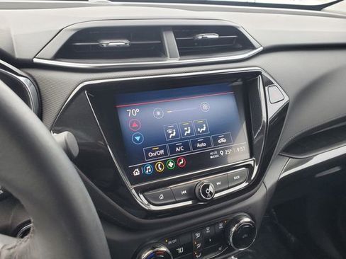 Certified 2021 Chevrolet TrailBlazer LT w/ Premium Seating Package image 32