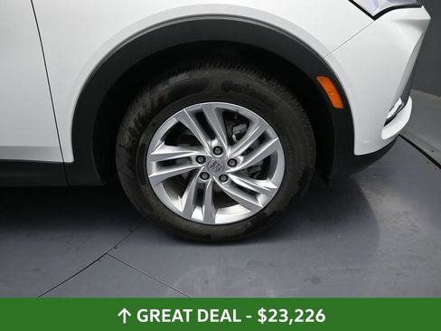 Used 2025 Buick Envista Preferred image 19