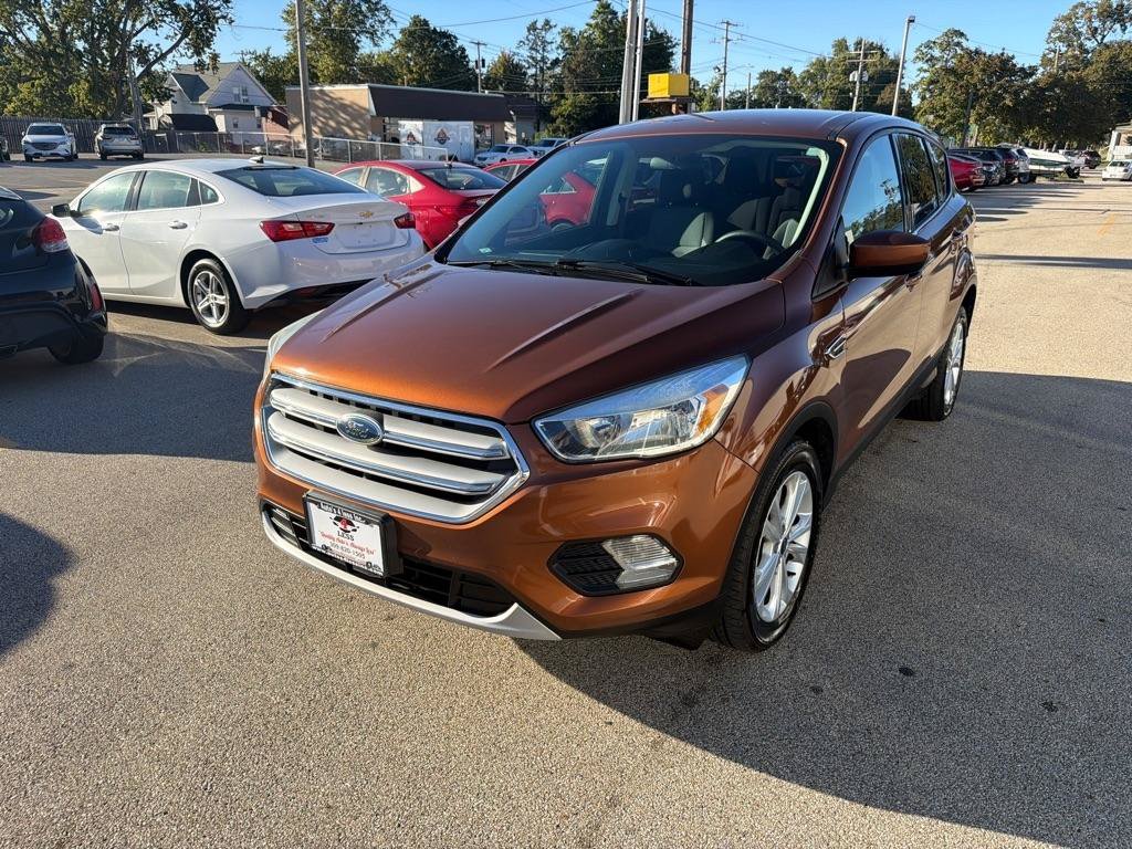 Used 2017 Ford Escape SE FWD image 4