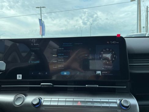 New 2026 Hyundai Kona SE image 12