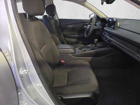 Used 2023 Honda Accord LX image 10