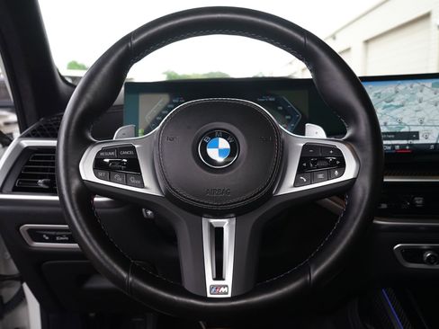 Used 2024 BMW X7 M60i AWD/4WD image 12