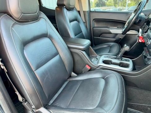 Used 2018 Chevrolet Colorado ZR2 w/ ZR2 Midnight Special Edition AWD/4WD image 9