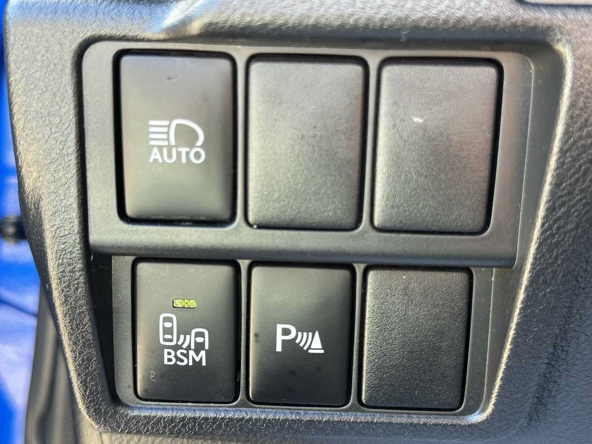 Used 2020 Lexus IS 350 F Sport w/ Blackline Edition AWD/4WD image 14