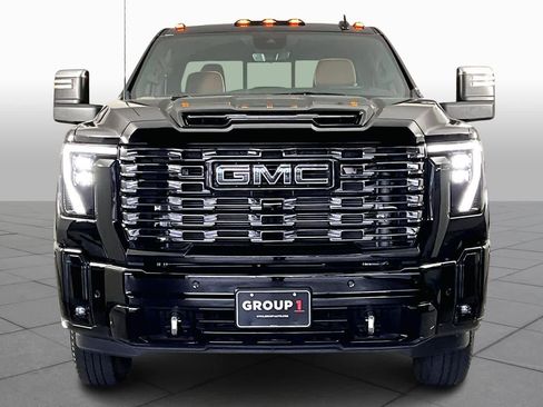 Certified 2025 GMC Sierra 3500 Denali Ultimate image 4