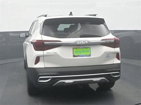 Used 2023 Kia Seltos S w/ Navigation Package image 6