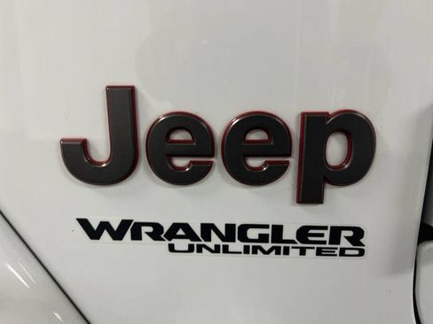 Used 2021 Jeep Wrangler Unlimited Rubicon AWD/4WD image 30