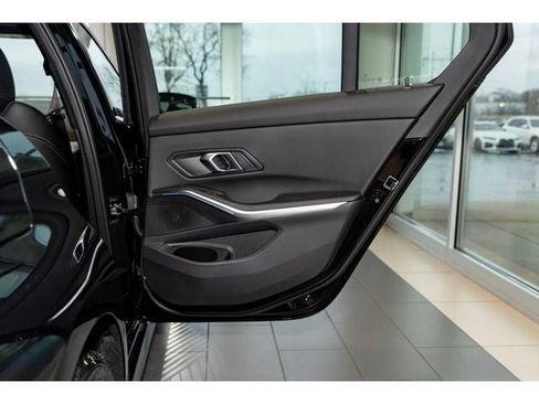 New 2026 BMW 330i xDrive Sedan w/ Convenience Package AWD/4WD image 75
