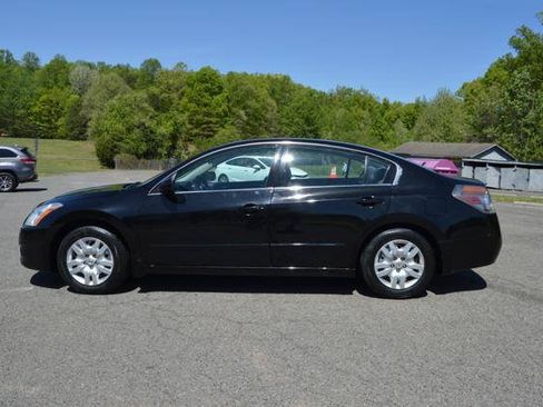 Used 2010 Nissan Altima 2.5 S FWD image 5