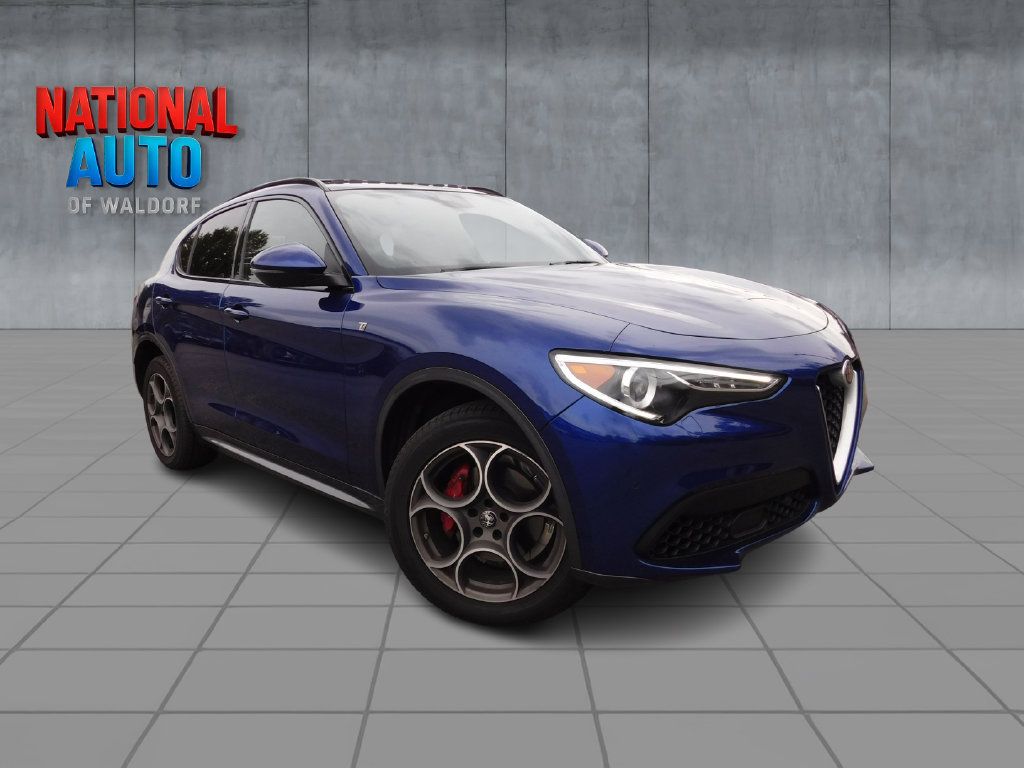 Used 2023 Alfa Romeo Stelvio Ti AWD/4WD image 1