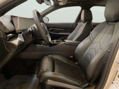 Used 2024 BMW 530i RWD image 18