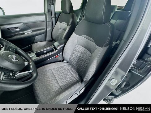 Certified 2025 Nissan Kicks SV image 19