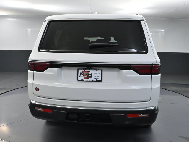 Used 2022 Jeep Wagoneer Series I w/ Convenience Group I AWD/4WD image 5