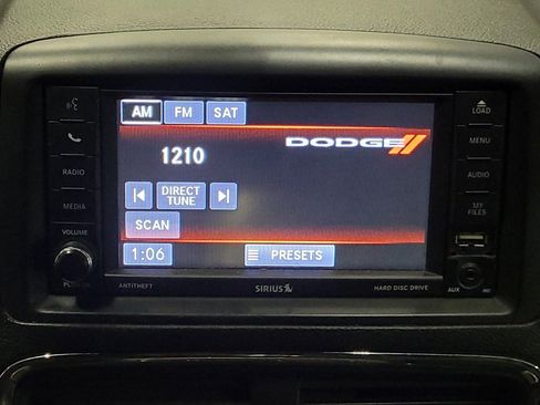 Used 2019 Dodge Grand Caravan SXT image 25