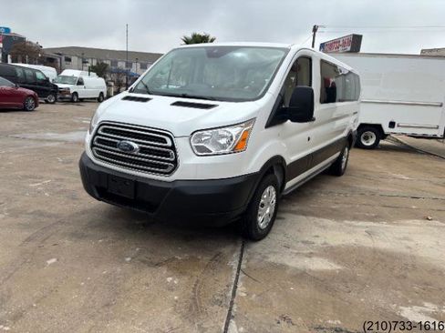 Used 2019 Ford Transit 350 XLT image 3