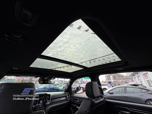 Used 2021 RAM 1500 Laramie image 33