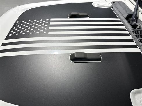 Used 2020 Jeep Wrangler Sport image 11