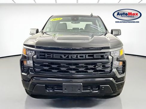 Used 2023 Chevrolet Silverado 1500 Custom w/ LPO, Dark Essentials Package image 5