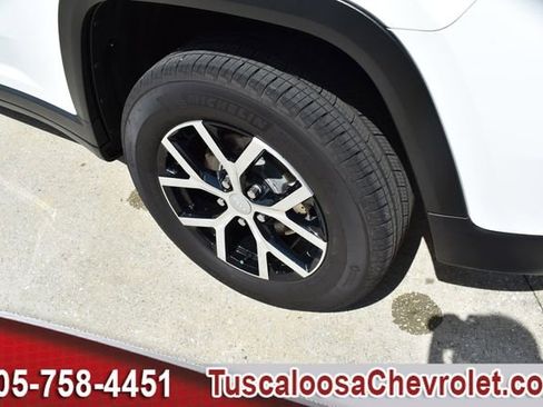 Used 2024 Jeep Grand Cherokee Limited RWD image 15