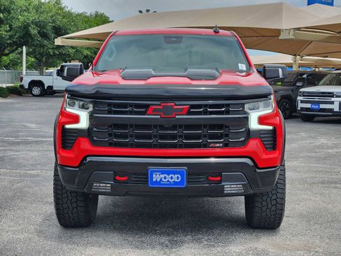 Used 2022 Chevrolet Silverado 1500 LT Trail Boss w/ LT Trail Boss Premium Package AWD/4WD image 2