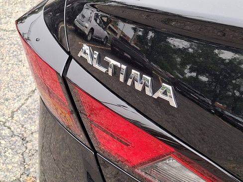 Used 2020 Nissan Altima 2.5 SR w/ Premium Package FWD image 31