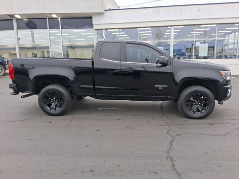 Used 2015 Chevrolet Colorado LT w/ LT Convenience Package image 2