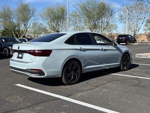 New 2026 Volkswagen Jetta SE FWD image 3