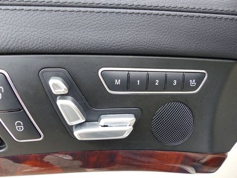 Used 2014 Mercedes-Benz SL 550 image 26