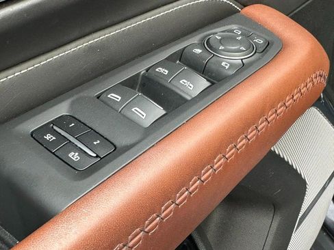 Used 2023 GMC Yukon Denali Ultimate image 21