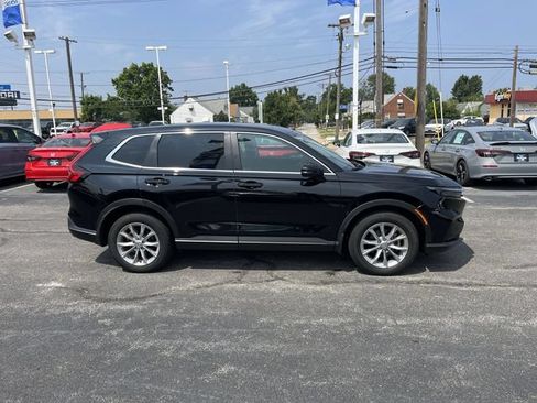 Used 2025 Honda CR-V EX image 11