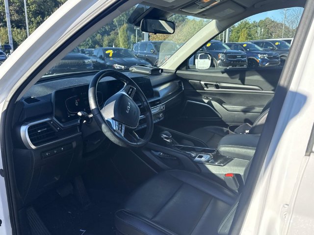 Certified 2024 Kia Telluride LX FWD image 4